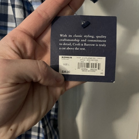 Mens button down - Picture 3 of 3